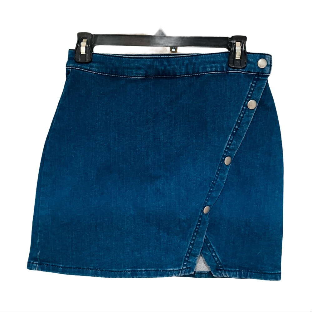 Free People size 6 Mini Skirt!